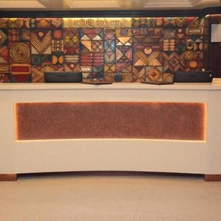 Hotel Atithi Guwahati Bagian luar foto
